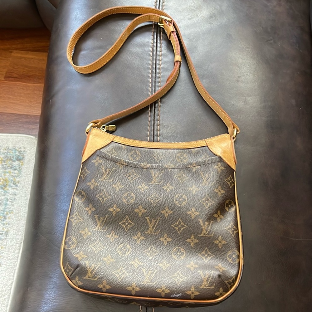 Authentic Louis Vuitton Odeon PM Purse